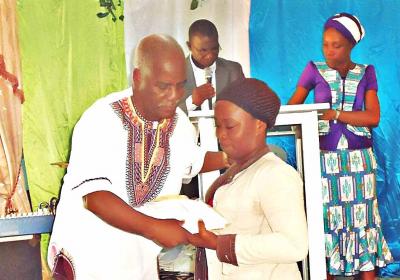 Remise De Prix Meilleure A Amenan Daouda